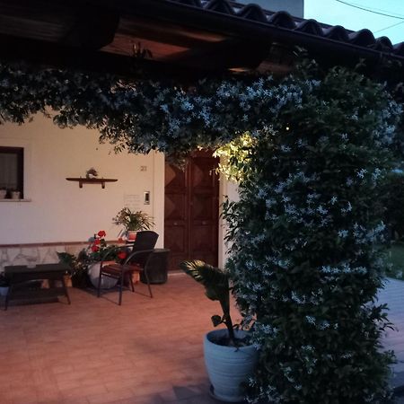 B&B Il Tiglio Padula Exterior photo